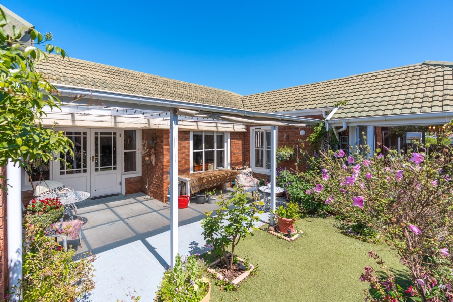 3 Bedroom Property for Sale in Pinelands Western Cape